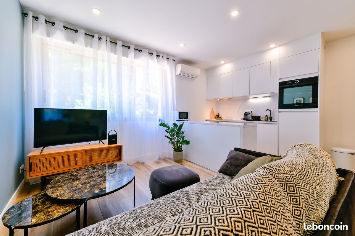 Appartement 1 pièce 31 m² · à Ajaccio · 31 m² · 830 €