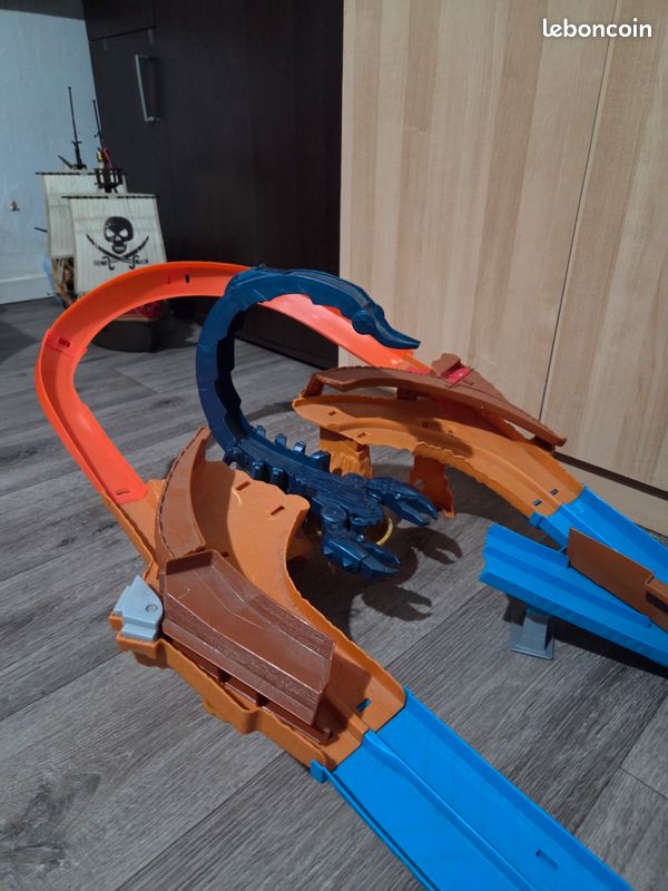 Circuit hot wheels (image 2)