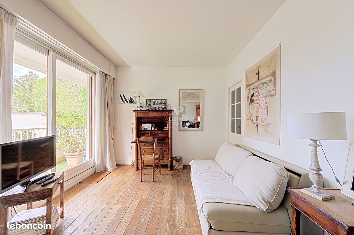 Appartement 3 pièces 73 m² · à Saint-Germain-en-Laye · 73 m² · 450 000 €