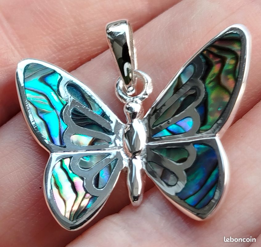 Collier Pendentif Cœur Papillon en Argent Sterling 925 Peridot Diamant Pierre Précieuse Amour Août