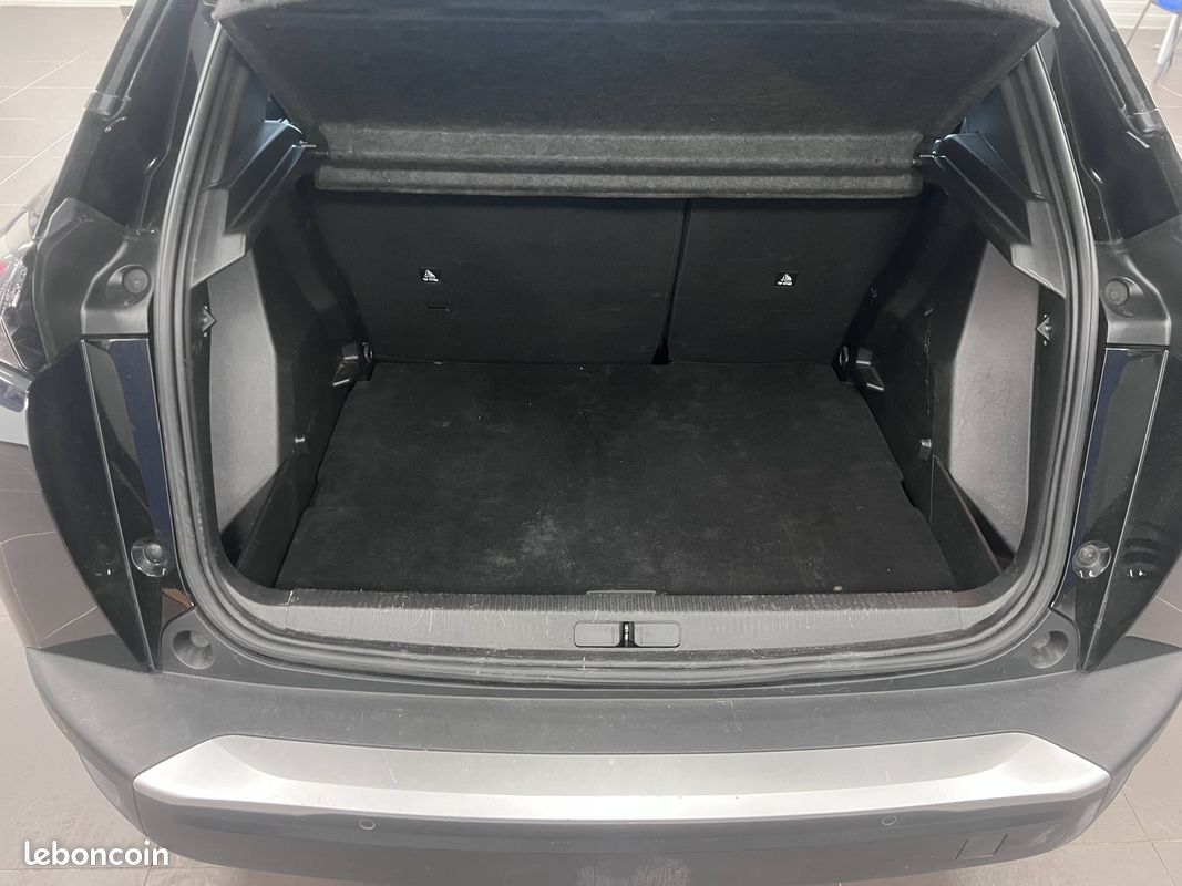 PEUGEOT 2008 Electrique 136 ch GT (image 7)