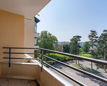 Appartement 300 000 € - 89 m²