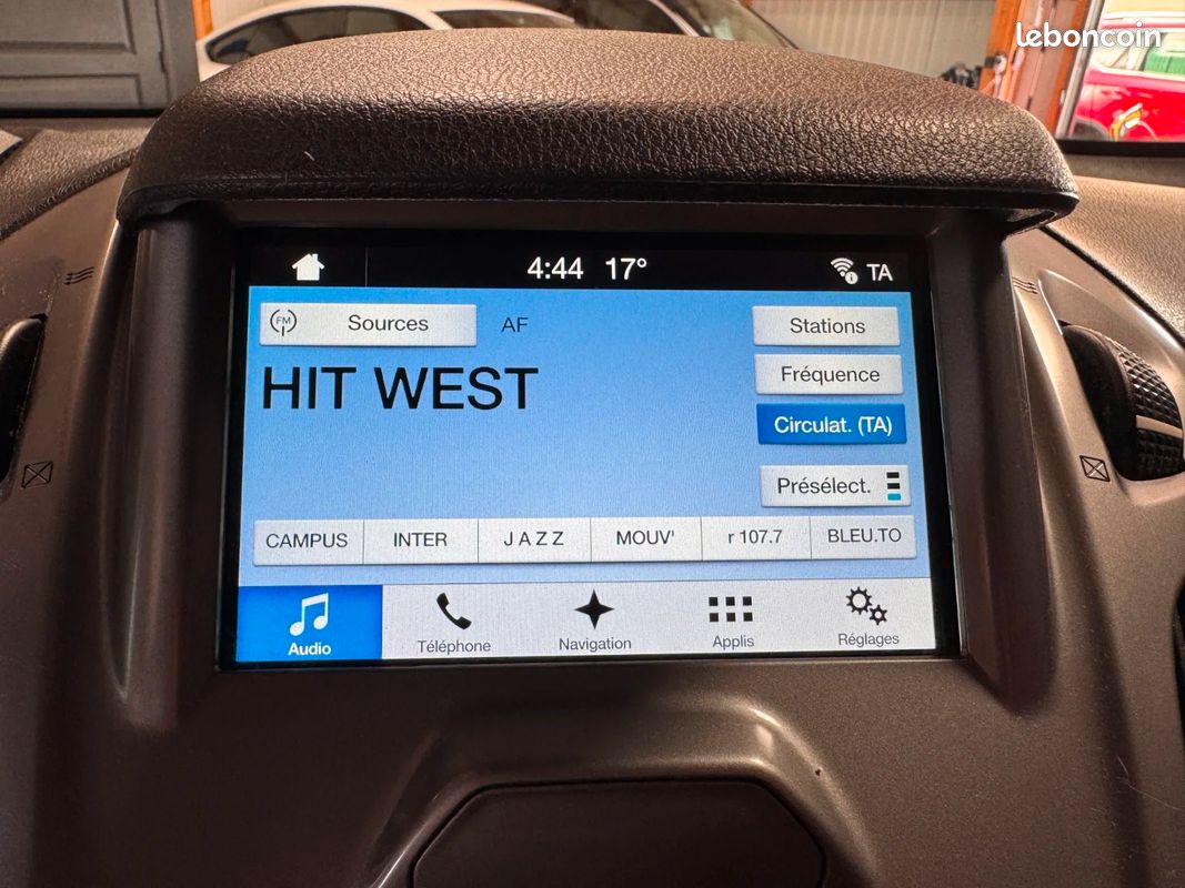 FORD TRANSIT CONNECT CABINE APPROFONDIE 1.5 ECOBLUE 120 S&S BVA8 Trend CAMÉRA DE RECUL / ANDROID AUTO / ATTELAGE / ENTRETIEN COMPLET (image 29)