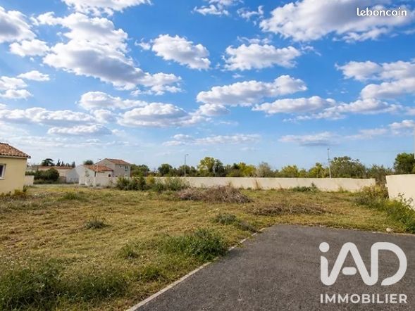 Terrain 300 m² · à Redessan · 300 m² · 124 900 €