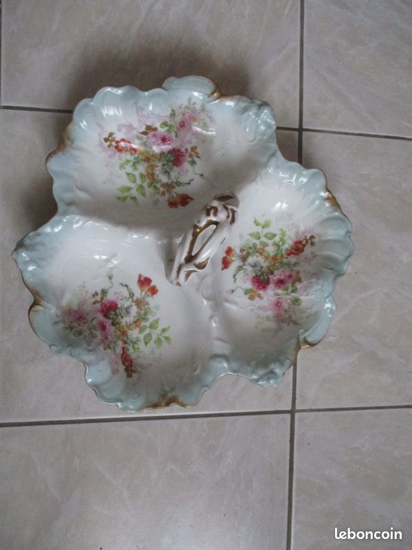 Grand Plat Mendiant En Porcelaine Française – Décor Floral Art Déco – Blanc (Occasion)