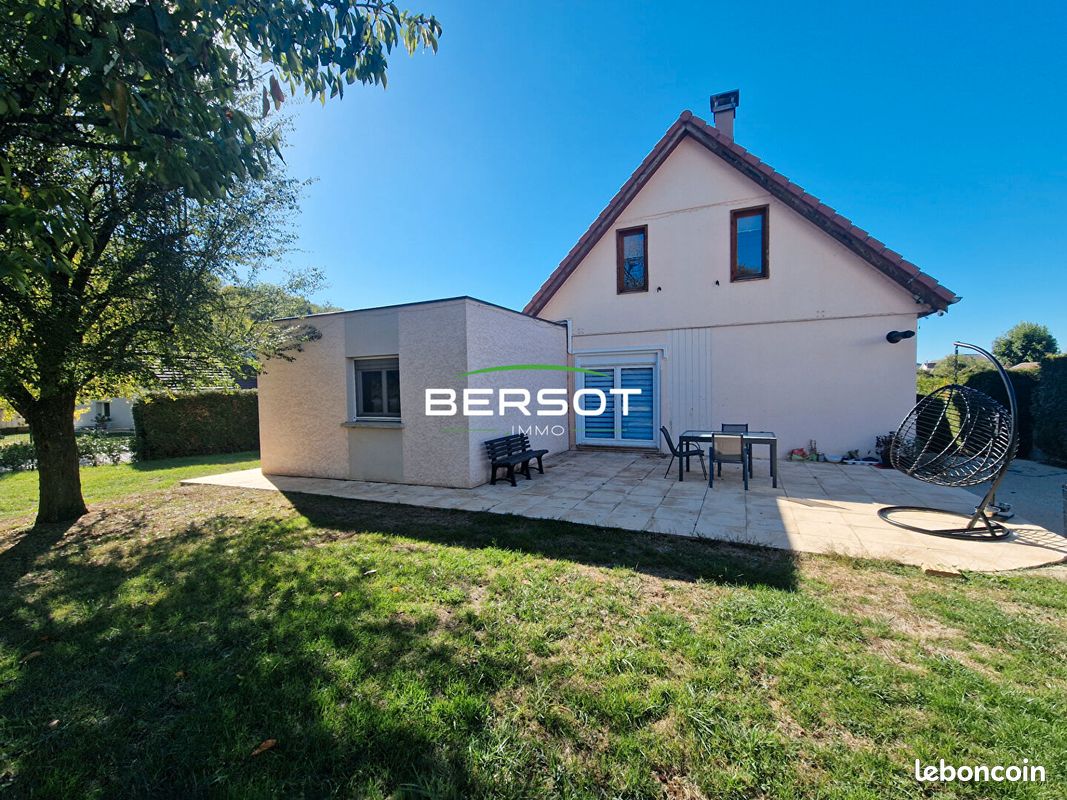 Maison 8 pièces 124 m² · à Roulans · 124 m² · 224 500 €