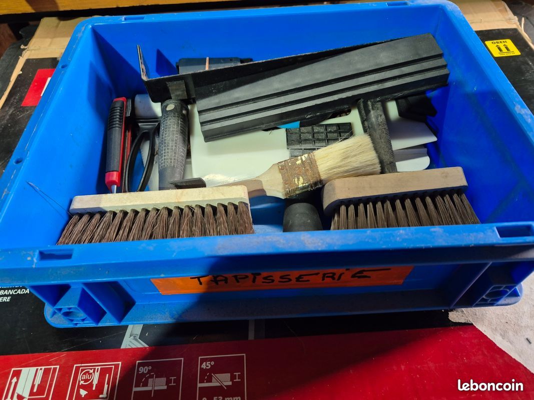 Lot d'accessoires tapisserie + parquet flottant (image 7)