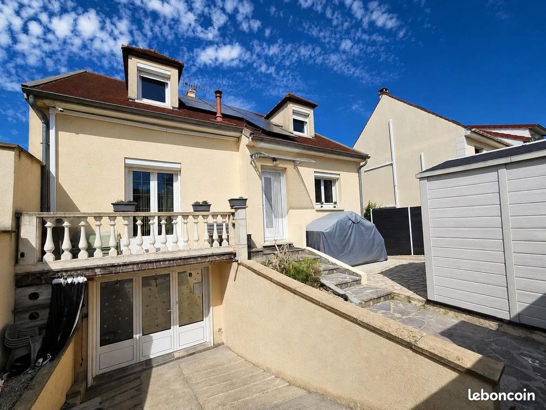 Maison 8 pièces 145 m² · à Sartrouville · 145 m² · 615 000 €