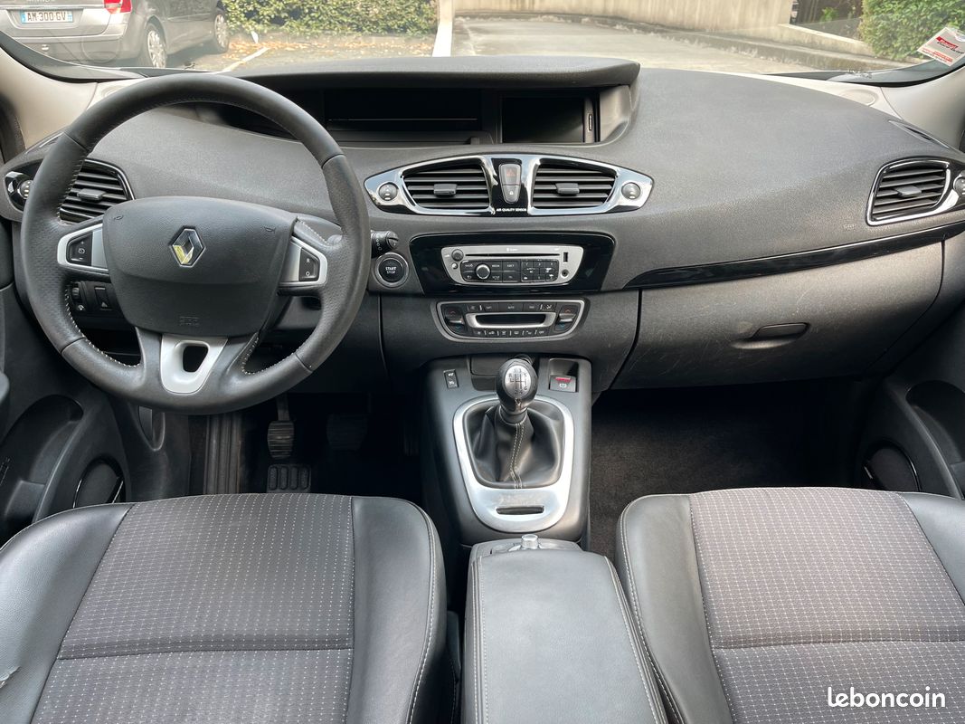 Renault Scénic III Bose 1.5 dCi 110 EDC – CT vierge (image 3)
