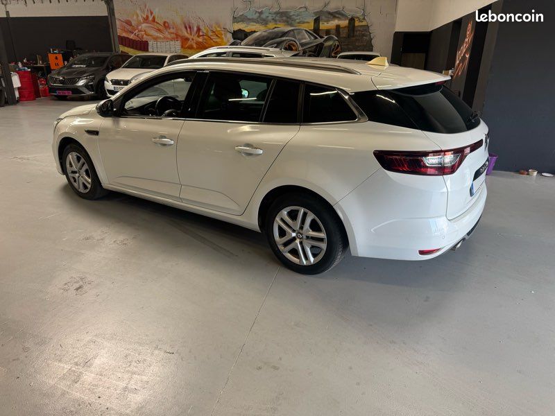 RENAULT MEGANE 4 Estate 1,5 dci 110 (image 3)