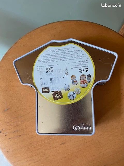 Stickers Foot OLYMPIQUE LYONNAIS - Des prix 50% moins cher qu'en magasin