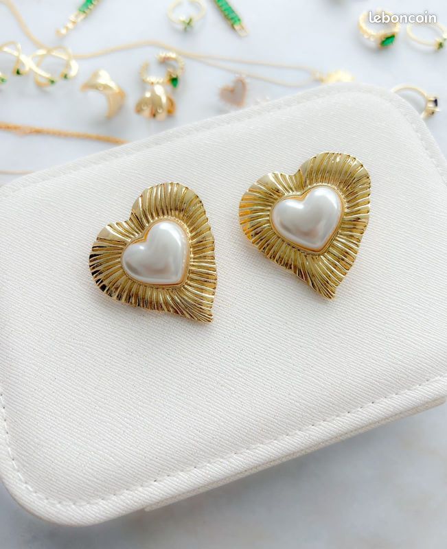 Boucles d'oreilles coeur (image 2)