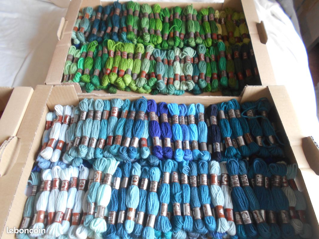 LOT 320 LAINES COLBERT DMC : 96 EUROS ( soit 30 cts d'euro l'echeveau ) (image 2)