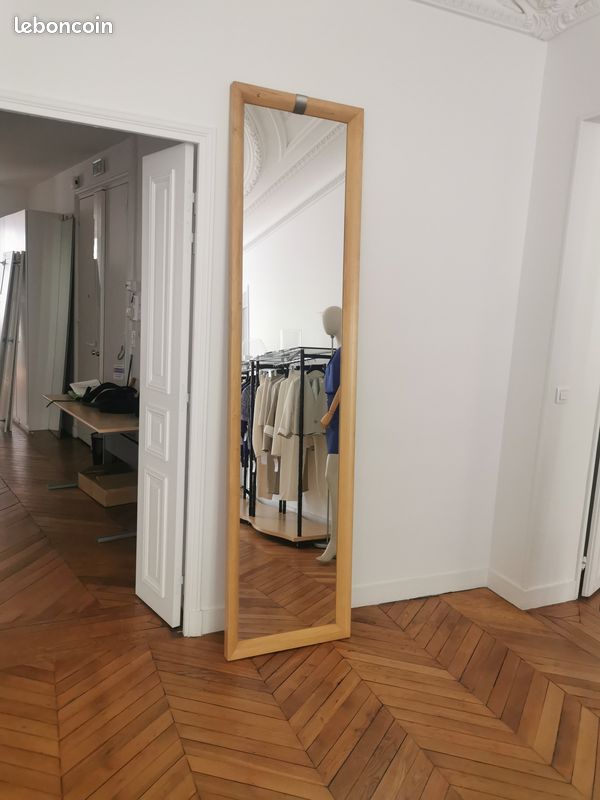 Grand miroir pour showroom ou boutique (image 1)