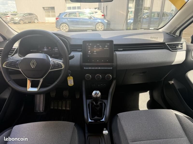 Renault Clio 1.5 dCi 100ch Evolution - 25 (image 21)