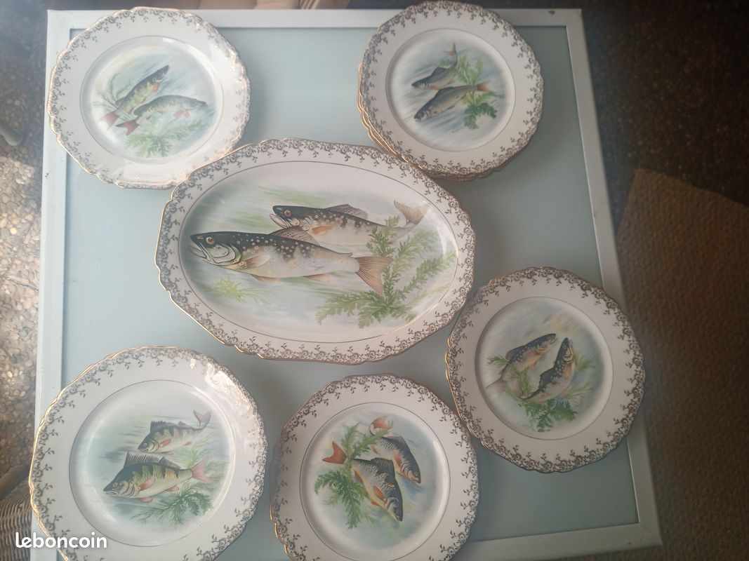 Service de table en porcelaine de Limoges (image 1)