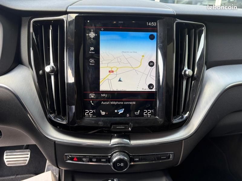 Volvo XC60 D4 AWD 190ch Momentum Geartronic (image 25)