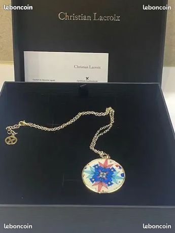 Collier Pendentif Croix Surdimensionné Vintage - Cristaux Argentés - Style Années 90/2000