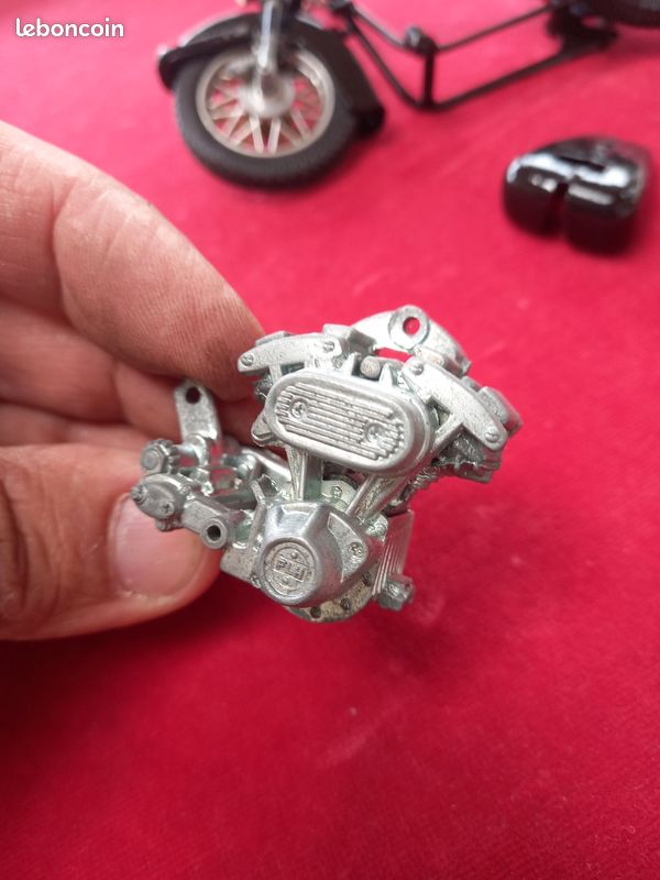 Miniature Harley Davidson flh (image 3)