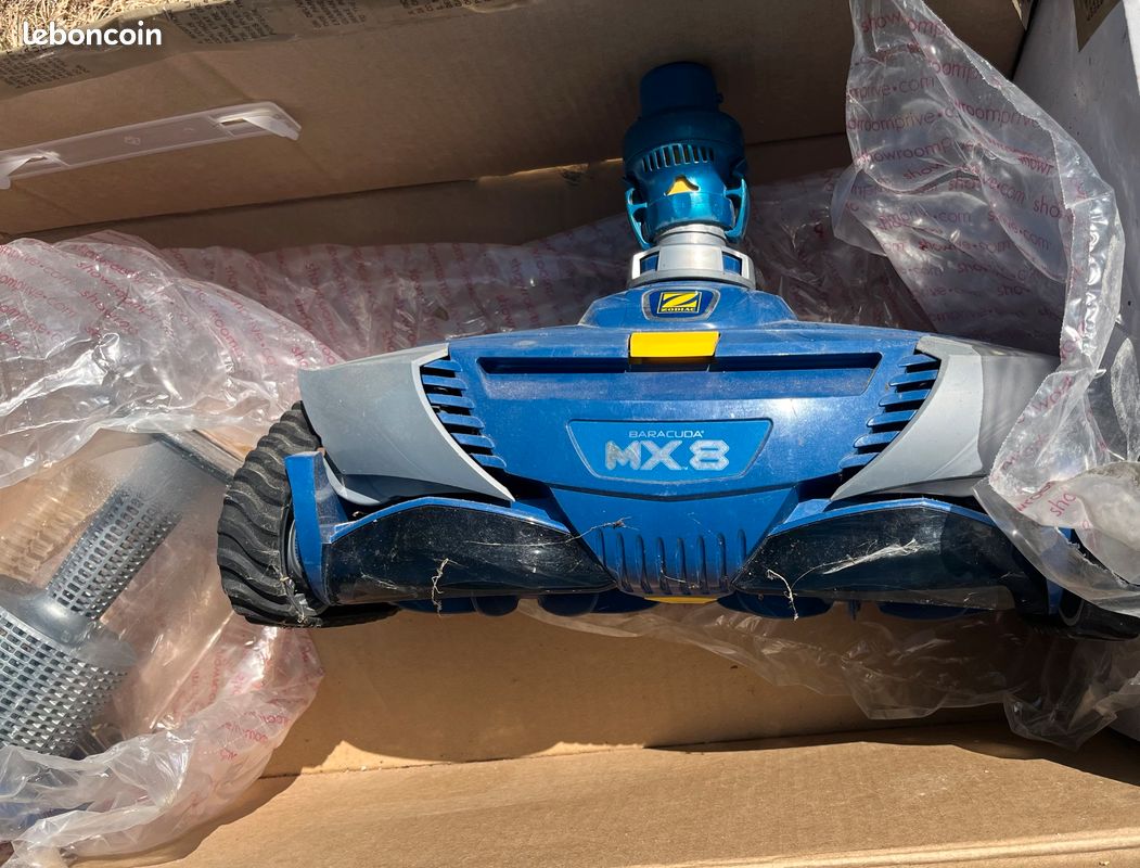 Robot Nettoyeur De Piscine Zodiac MX8 - Hydraulique - Pour Piscines Privées Jusqu'à 12x6m