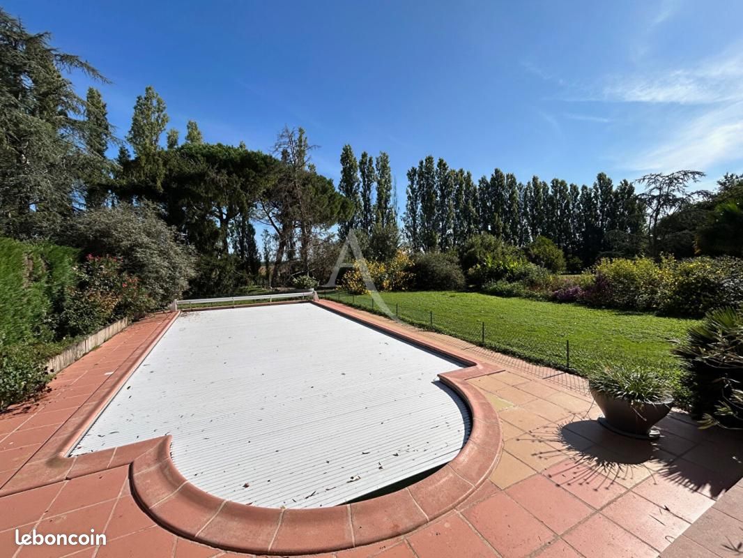 Ferme 9 pièces 363 m² (image 2)