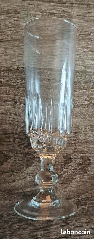 Lot de 6 flûtes à champagne en verre travaillé (Style Cristal) (image 2)