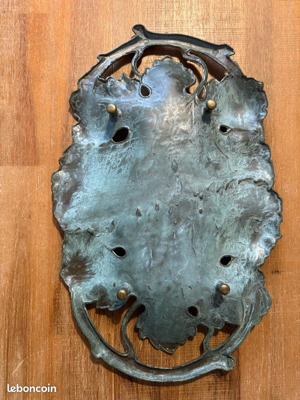 37 x 24 ancien plateau vide poches 1900 bronze décor vignes tbe (image 9)