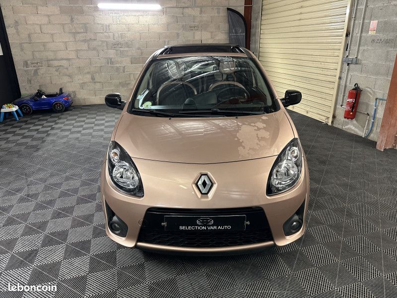 Renault TWINGO II 1.5 DCI 75CH MISS SIXTY ECO² PREMIÈRE MAIN GARANTIE 60 MOIS POSSIBLE (image 9)