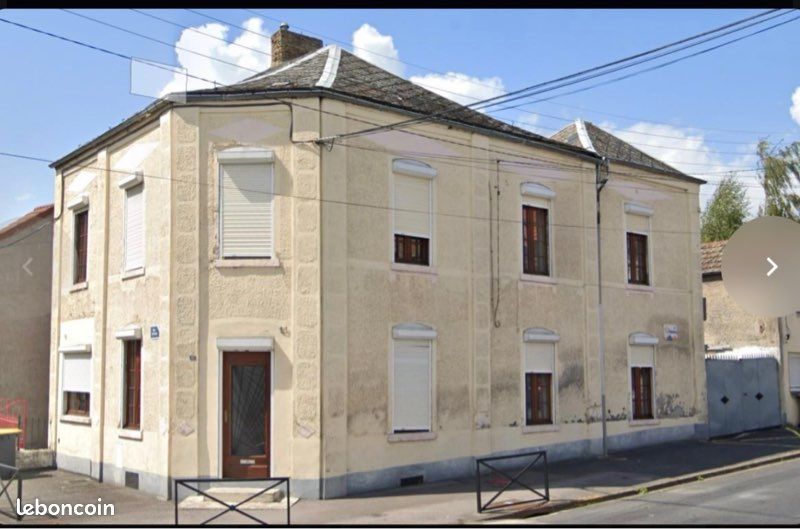 Maison 9 pièces 144 m² · à Maubeuge · 144 m² · 55 000 €