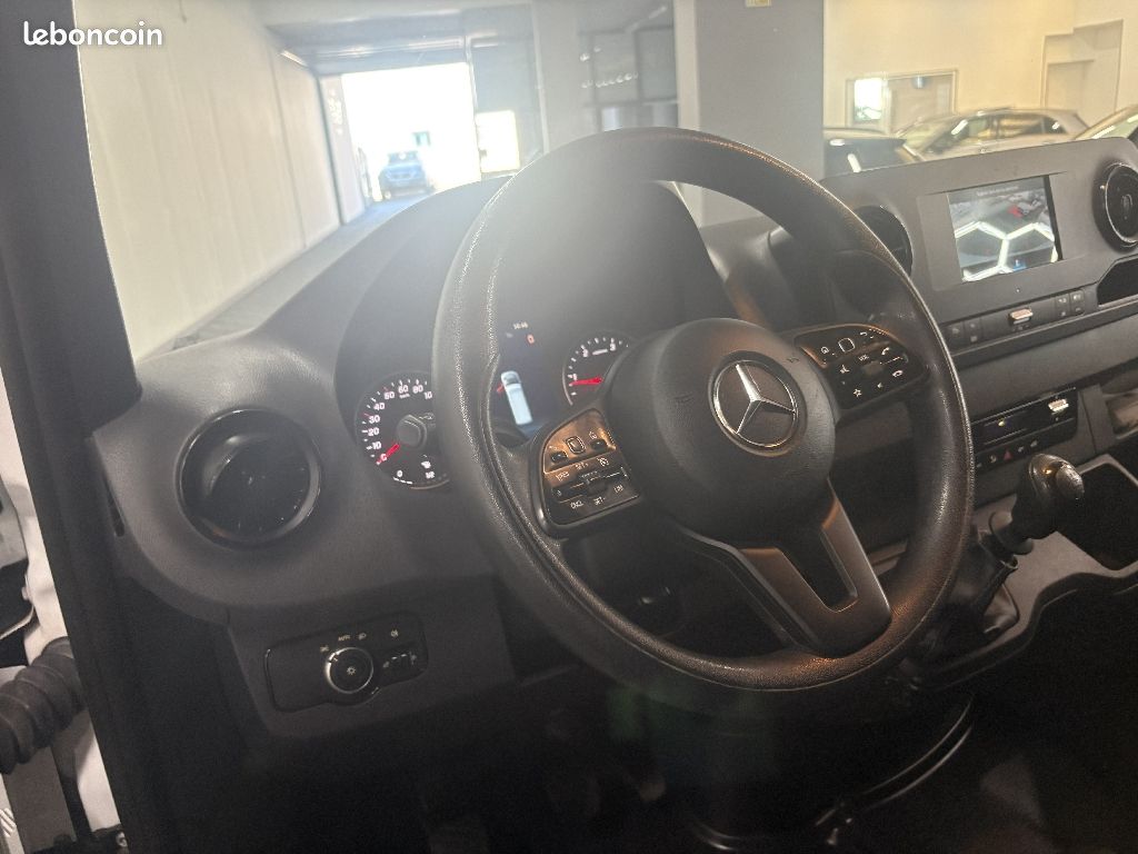Mercedes Sprinter FOURGON FGN 315 CDI 43 3.5T RWD FIRST TVA RECUPERABLE (image 6)