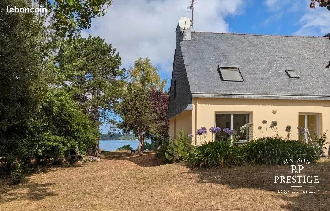 Maison 8 pièces 160 m² · à Matignon · 160 m² · 649 900 €