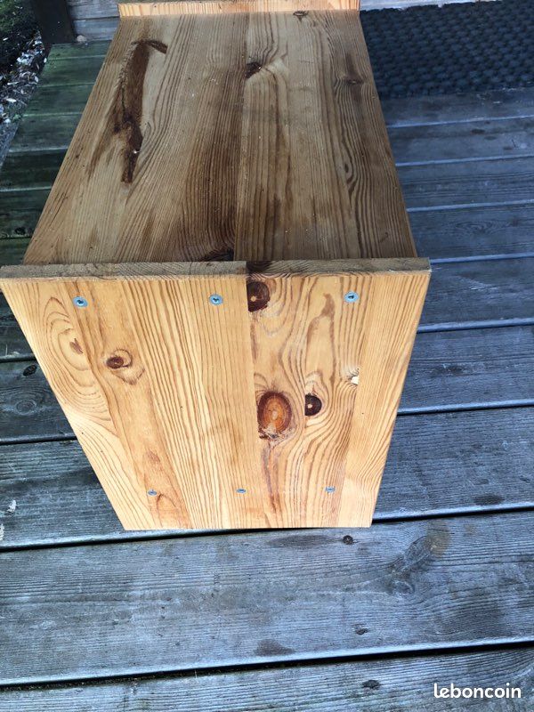 Table de chevet en bois brut (image 4)