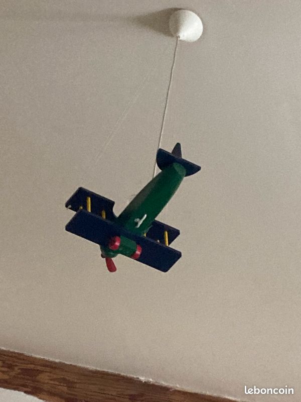 Suspension avion multicolore (image 2)