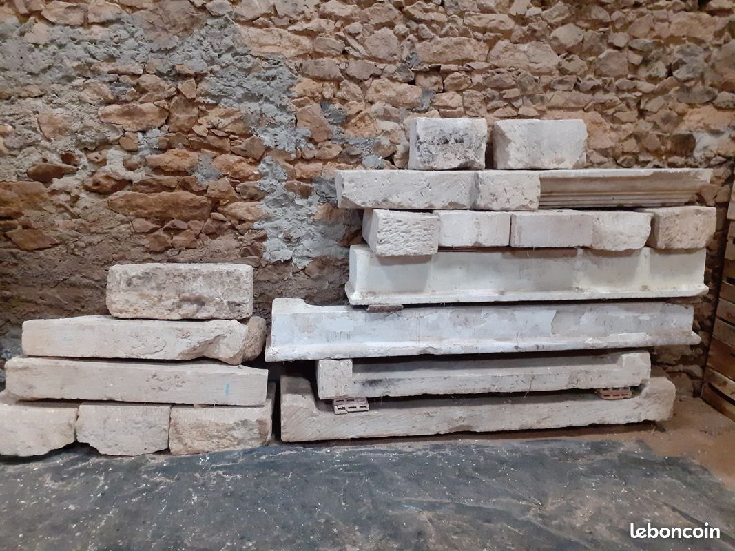 Blocs de cheminées anciennes (image 2)