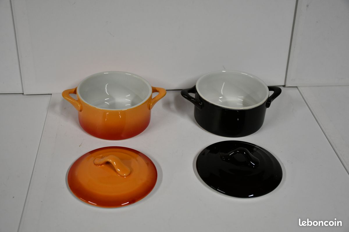 Duo de cocottes en porcelaine neuve (image 3)