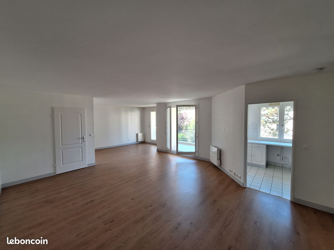 Appartement 4 pièces 102 m² · à Poissy · 102 m² · 476 000 €
