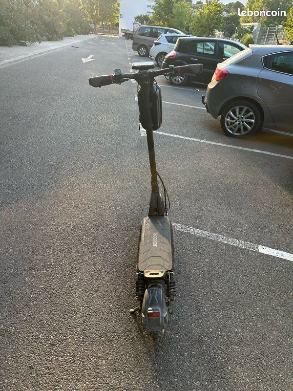 Trottinettes électriques Iscooter ix7 pro (image 3)