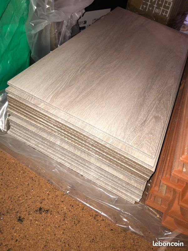 Carrelage imitation parquet bois beige (image 1)
