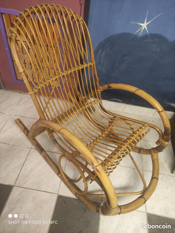 Vend rocking chair rotin (image 1)