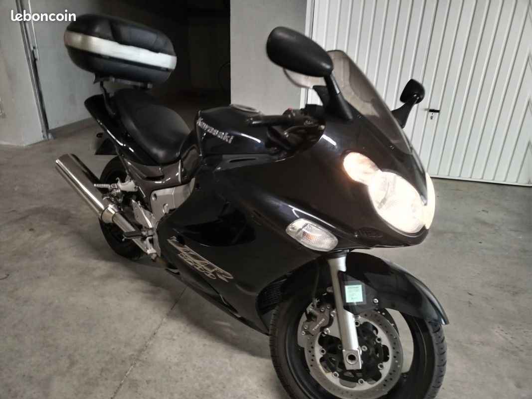 Kawasaki ZZR 1200 année 2002 (image 1)