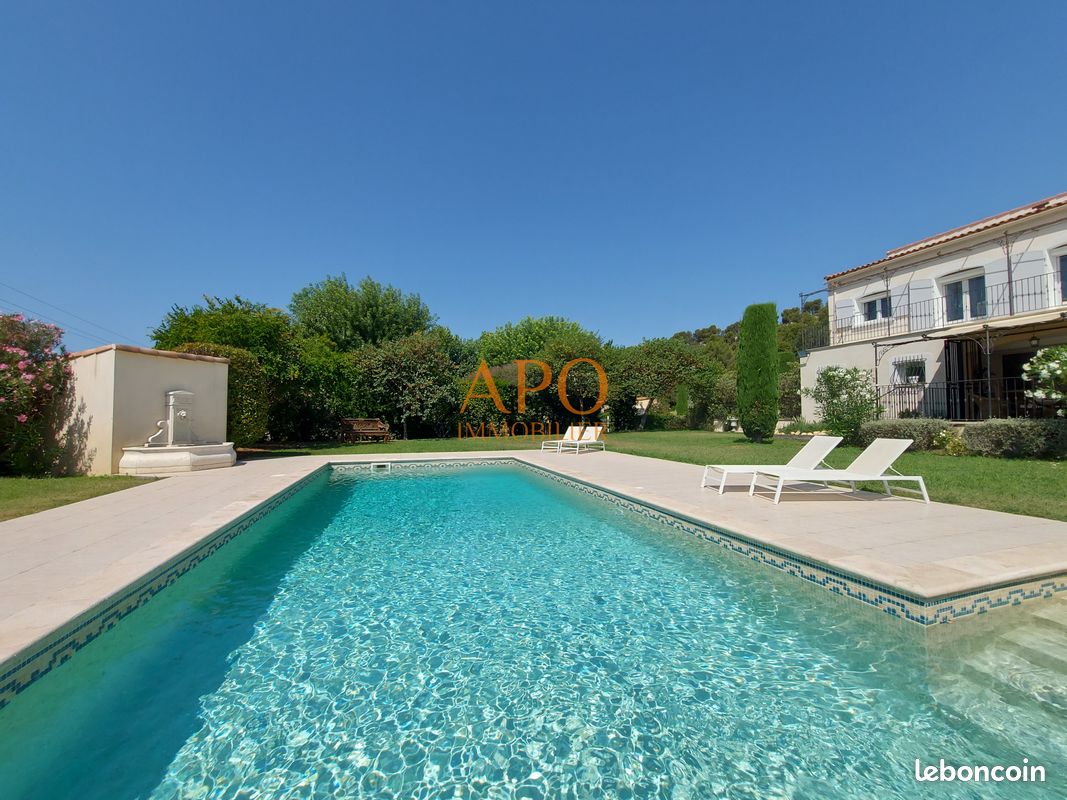 Maison 9 pièces 310 m² · aux Pennes-Mirabeau · 310 m² · 1 340 000 €