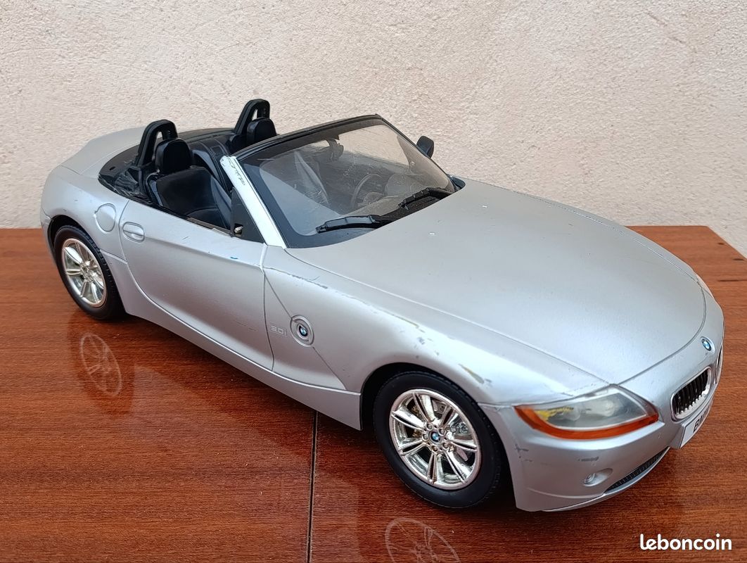 BMW Z4 décapotable 🚘 (pour Ken ou Barbie) manque 1 rétroviseur (image 8)