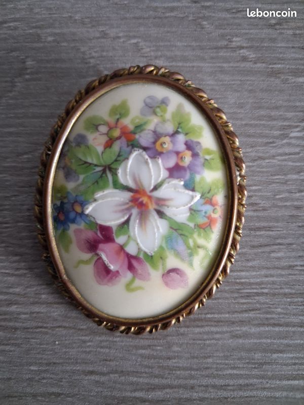 Broche ancienne porcelaine de Limoges (image 4)