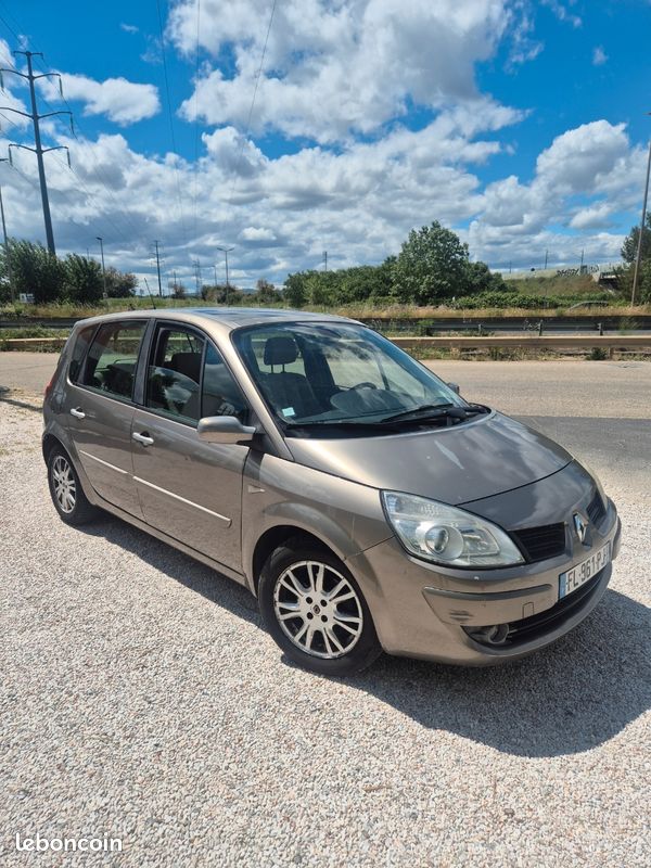 Scenic 1.6 16V 110cv privilége (image 1)