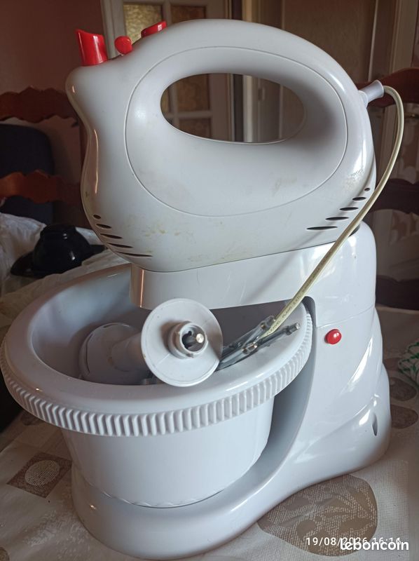 Batteur à main sur socle avec bol rotatif 200 Watts (image 1)