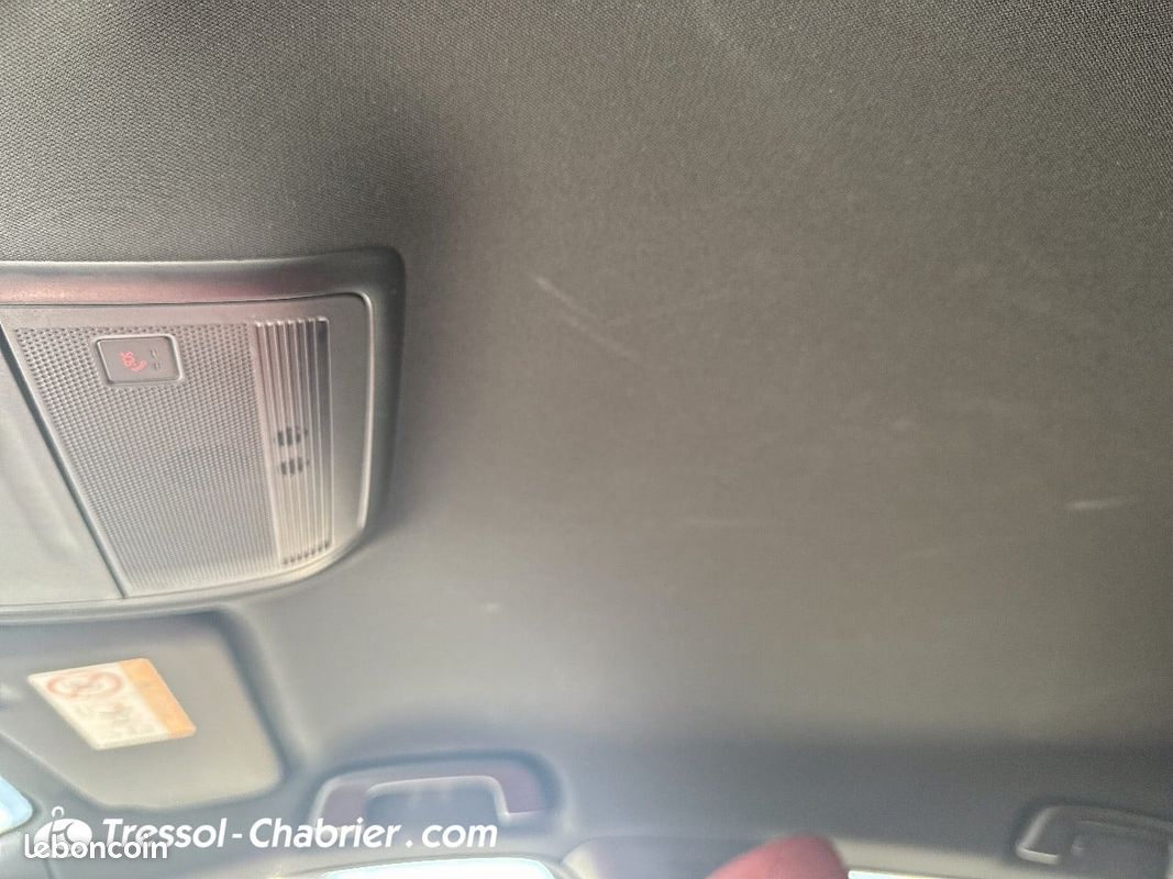MAZDA Mazda3 5 portes 2.0L SKYACTIV-X M Hybrid 180 ch BVM6 100eme Anniversaire (image 15)