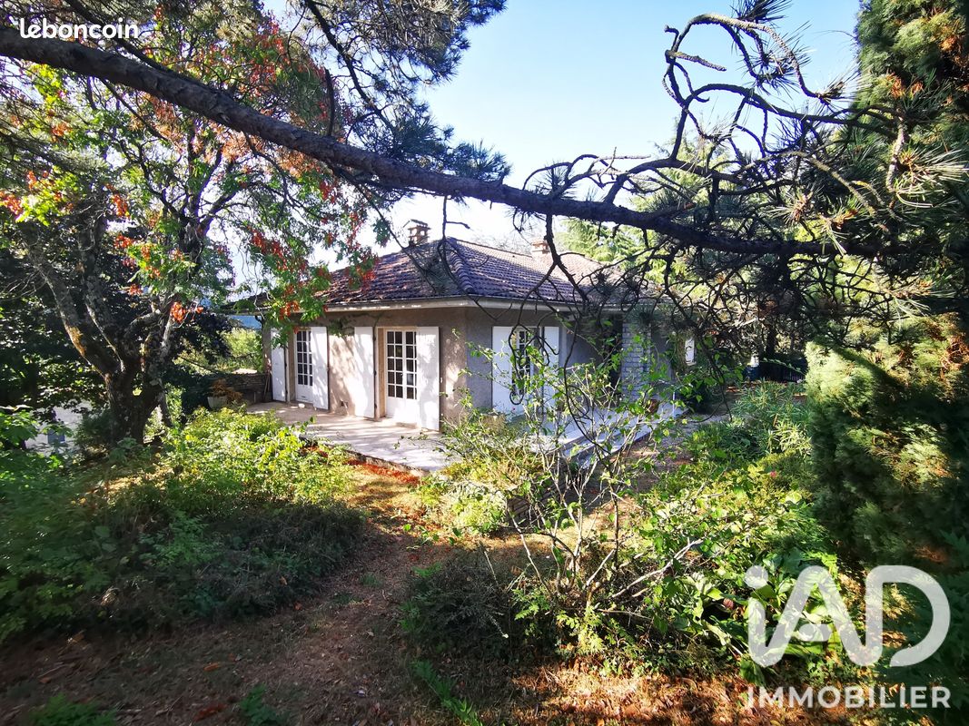 Maison 4 pièces 133 m² · à Saint-Georges-de-Commiers · 133 m² · 400 000 €