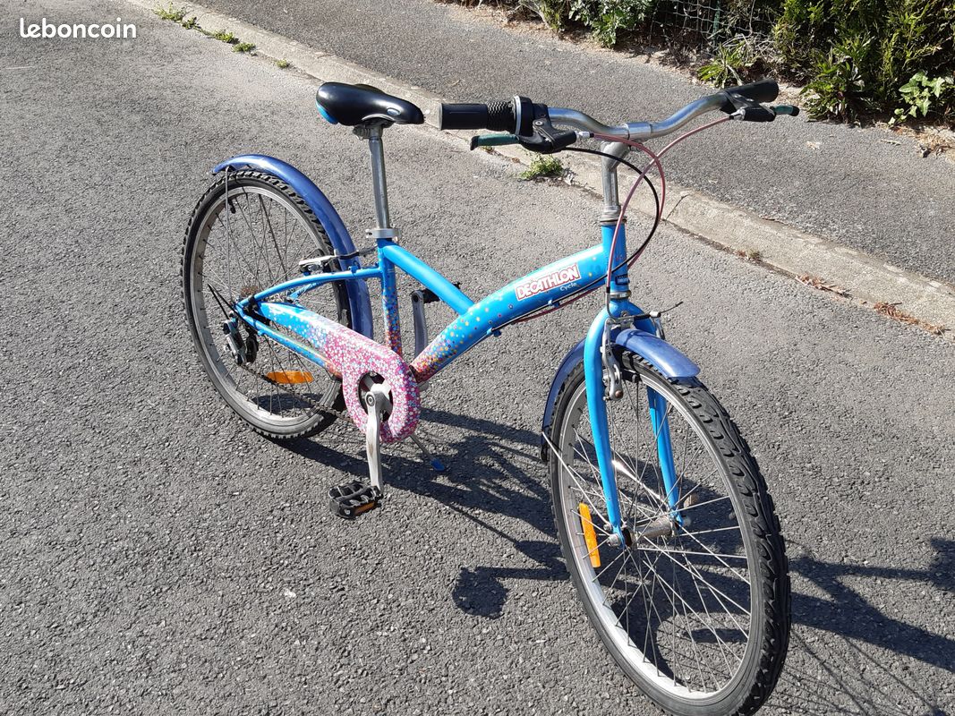 Vélo "fille " VTT DECATHLON *Bon état *24 pouces *5 vitesses (image 2)