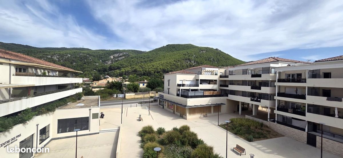 Appartement 3 pièces 60 m² · à Cuges-les-Pins · 60 m² · 265 000 €
