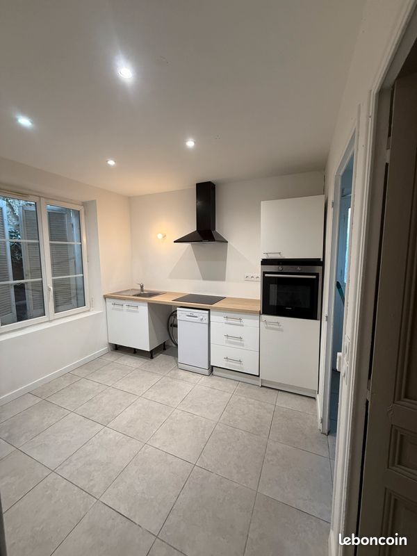 Appartement 3 pièces 52 m² · à Toulon · 52 m² · 980 €/mois